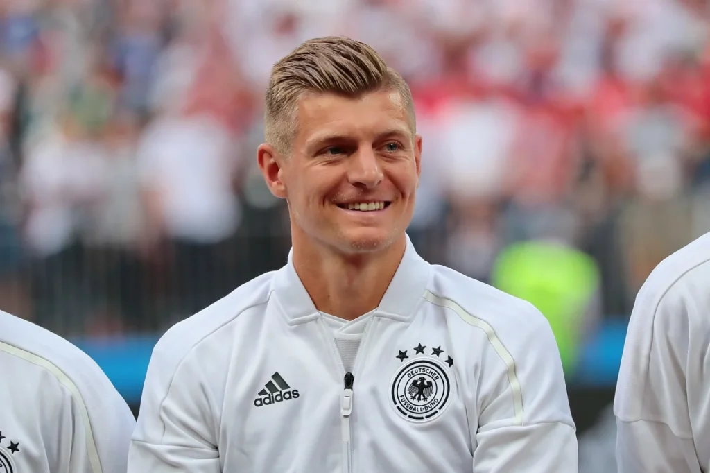 Felix-Kroos-vermogen info