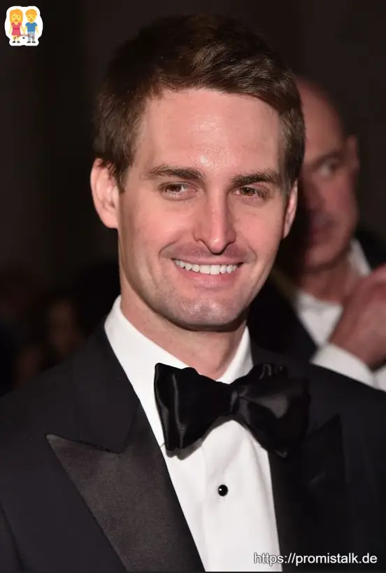 Evan Spiegel Vermögen Kleidung