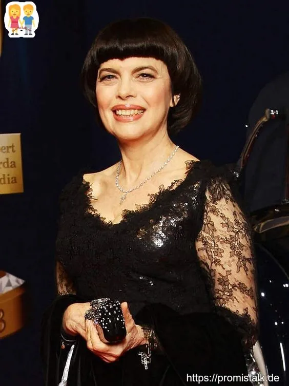 Mireille Mathieu Kleidung